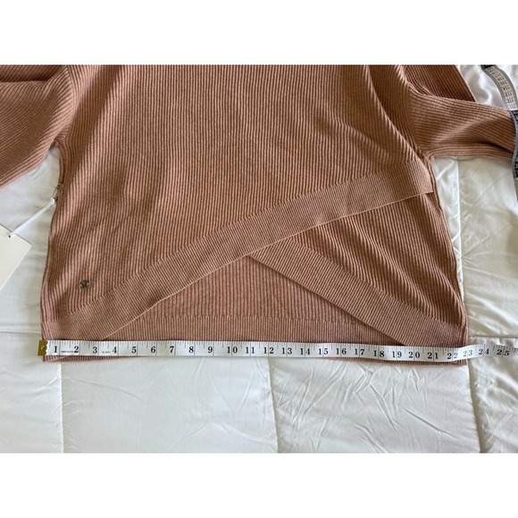 New Lululemon Reversible Crossover Sweater Size XL LW3IU5S Warm Beige $128 NWT - Picture 5 of 10